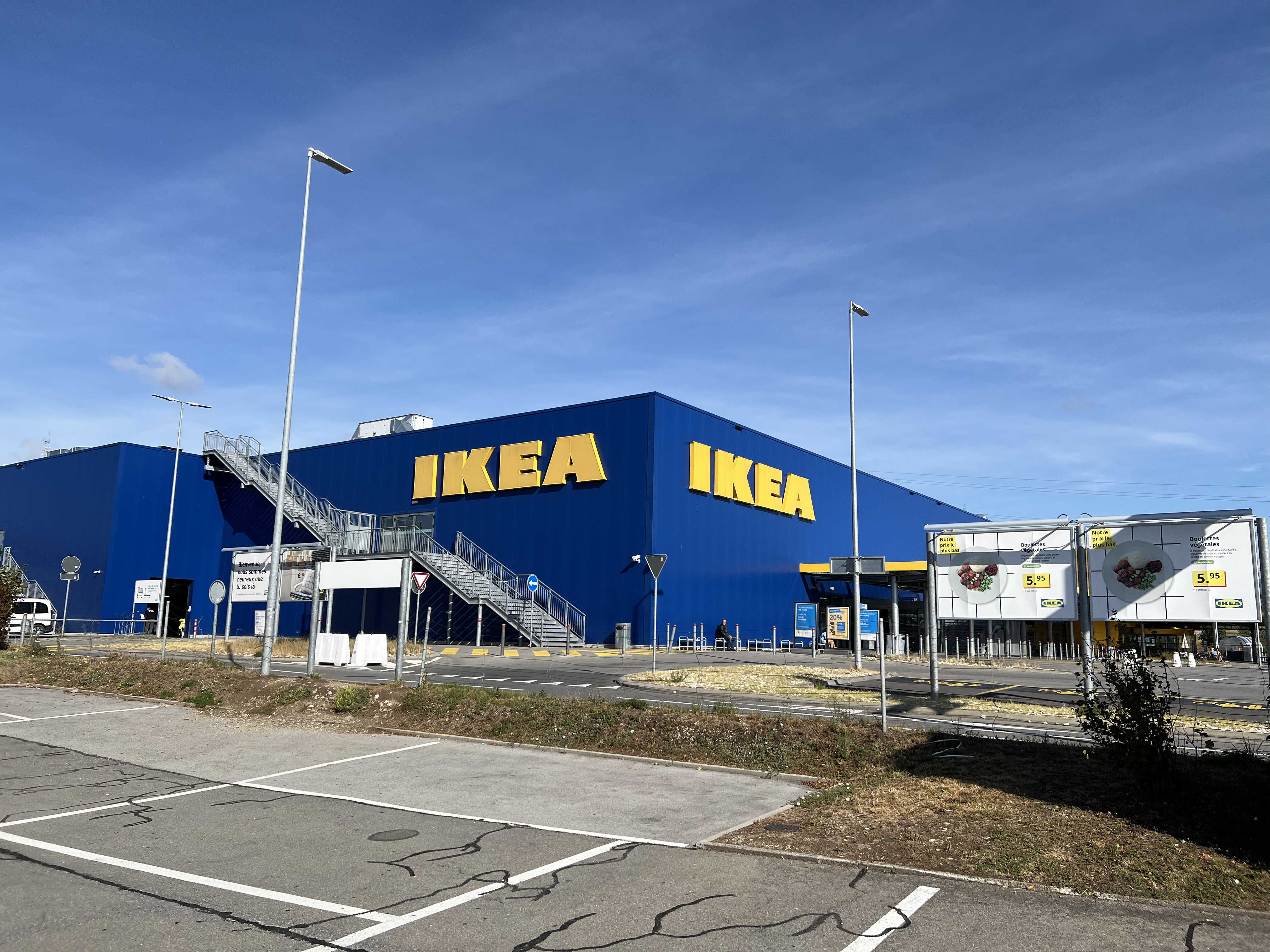 02-ikea